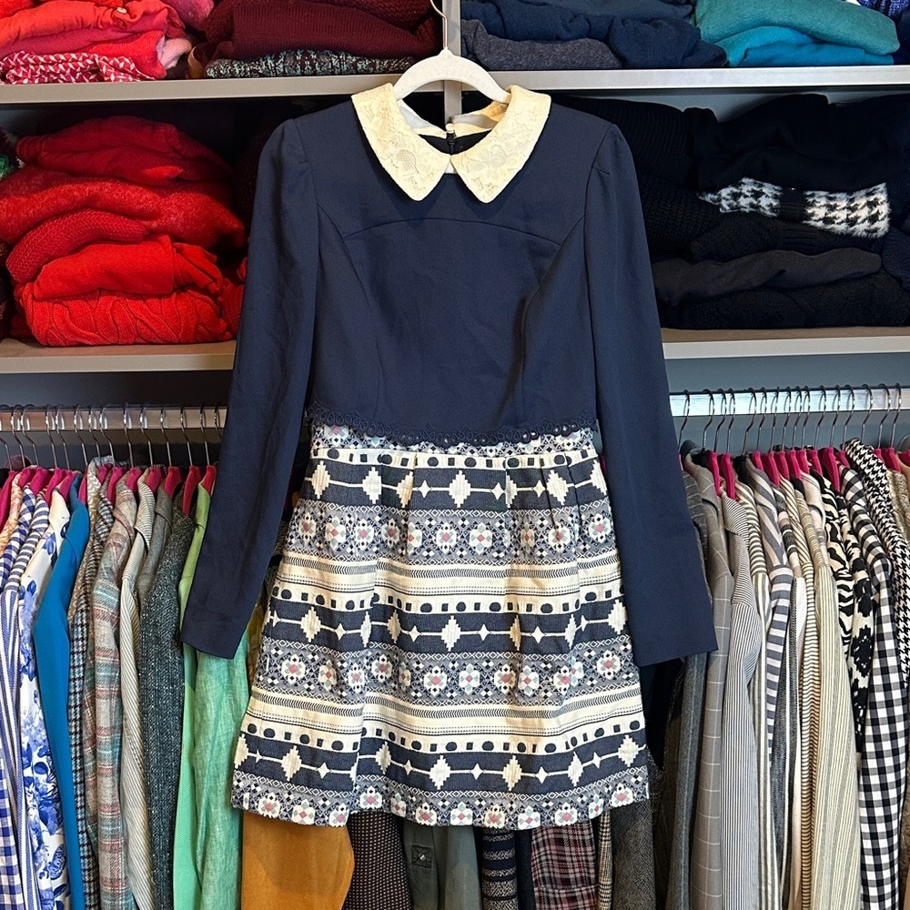 Kenneth Lady navy/white embroidered long sleeve back zip dress size EU 38/ US 6